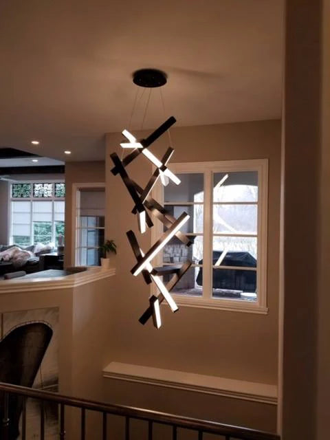 Lampadario geometrico verticale moderno per scale/ingresso/soffitti alti 