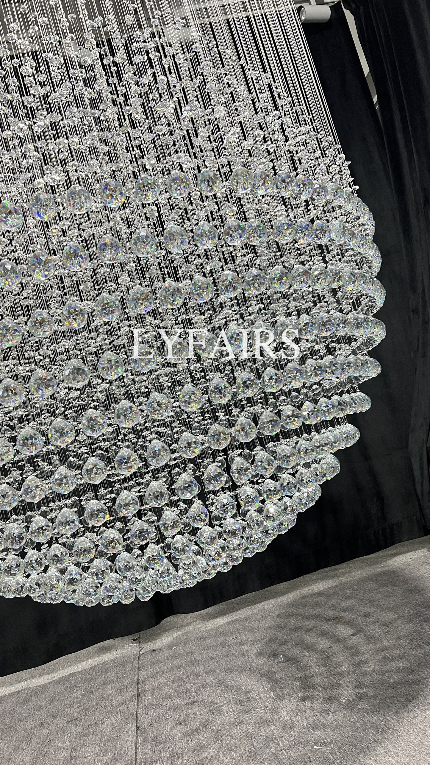 Lustre moderne en cristal en forme de goutte d'eau pour salon, escalier ou hall d'entrée