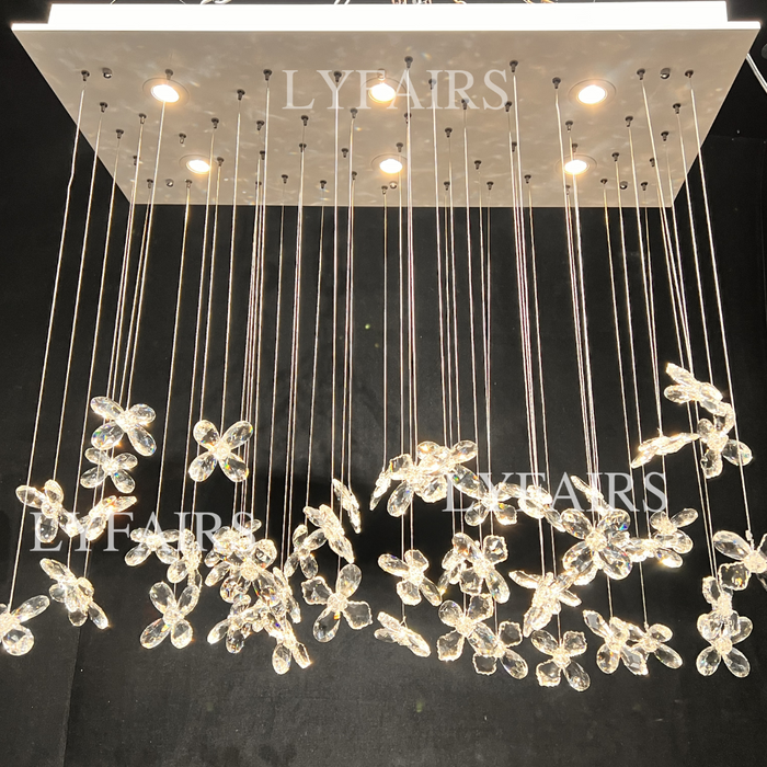 Lampadario moderno a forma di fiore di cristallo galleggiante