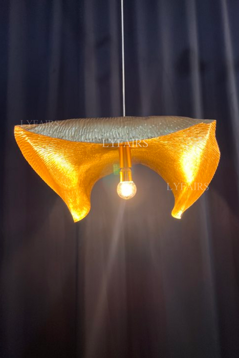Lampada a sospensione postmoderna a foglia appassita in ottone