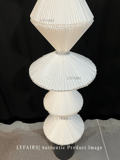 Lampadaire design moderne « Tour des volumes » pour salon, chambre à coucher ou hall d'hôtel
