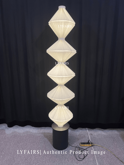 Lampadaire design moderne « Tour des volumes » pour salon, chambre à coucher ou hall d'hôtel