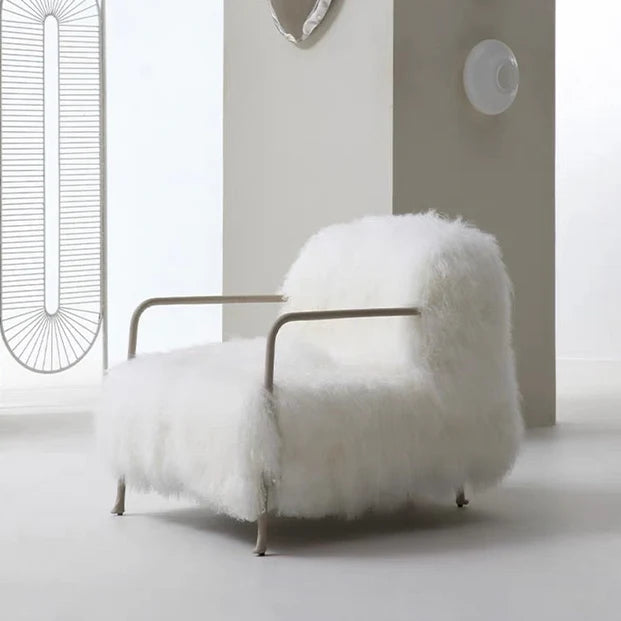 Poltrona lounge minimalista italiana in peluche bianco