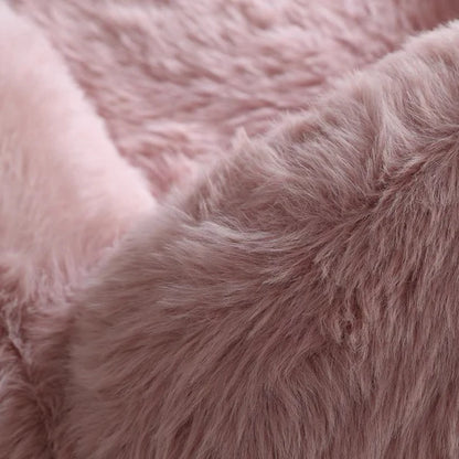 Poltrona moderna in peluche rosa