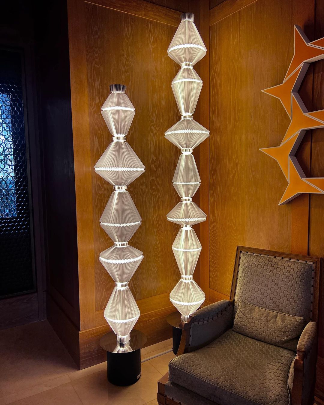 Designer Model Modern Art Tower of Volumes Floor Lamp for Living Room/Bedroom/Hotel Lobby