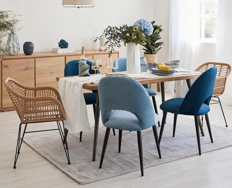 Sedia da pranzo moderna con finitura in tessuto minimalista