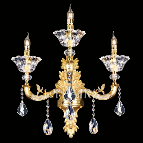 Serie di lampade da parete Eternal Baroque Revival con bracci luminosi tempestati di cristalli ispirati ai diamanti