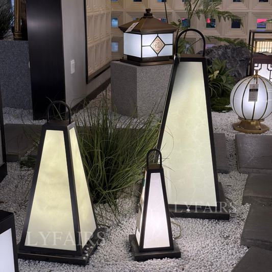 Lampada da giardino a forma di piramide per esterni, di diverse dimensioni, per giardino/cortile/ingresso