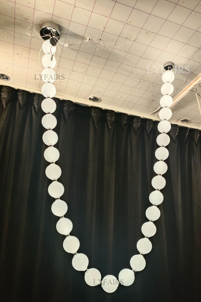 Lampadario moderno e creativo con collana di perle acriliche