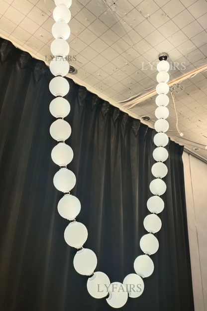 Lampadario moderno e creativo con collana di perle acriliche
