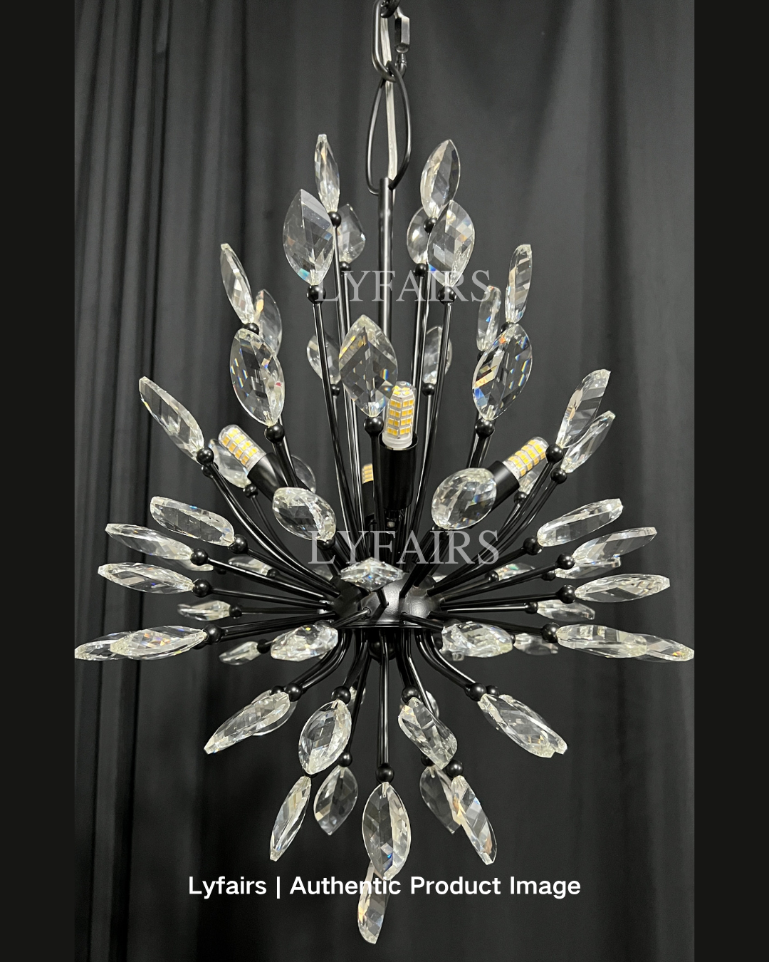 Lustre en cristal en forme de bouquet de fleurs, style art moderne, idéal pour un salon, une salle à manger ou un café.