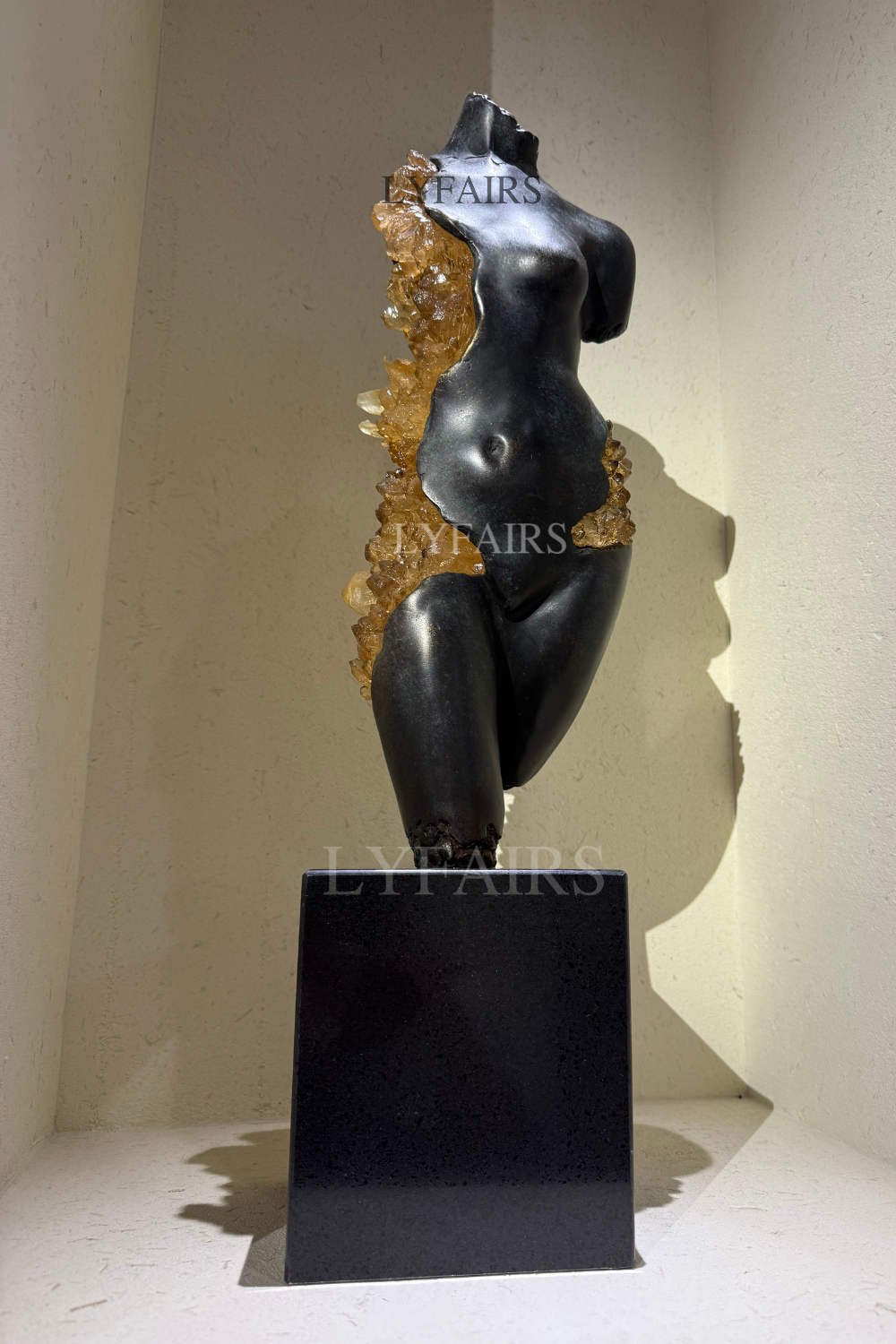Shattered Beauty Classical Female Torso Sculpture Table Decor with Raw Crystals