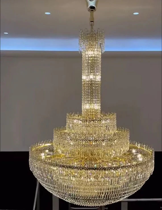 Lampadario di cristallo europeo di lusso in oro di grandi dimensioni a 3 livelli, di media lunghezza, per ingresso/scala/corridoio/ingresso.