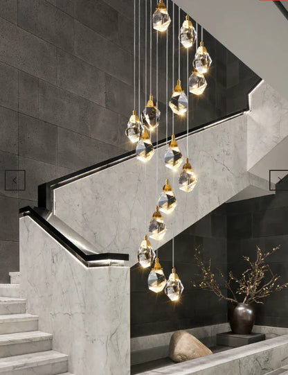 Lustre en pierre à prismes de cristal créatif et moderne pour escalier/hall/loft