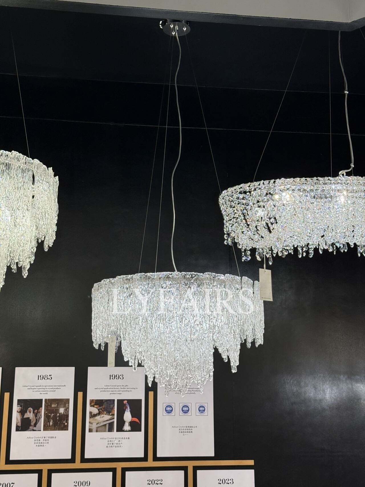 Lampadario moderno in vetro con effetto ghiacciai sciolti per soffitti bassi