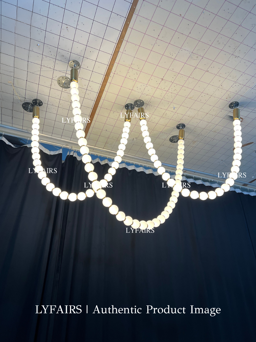 Lampadario moderno e creativo con collana di perle acriliche