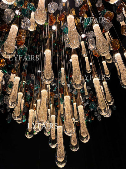 Lustre en cristal flottant extra large en forme de goutte de pluie colorée pour hôtel/restaurant/villa