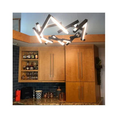 Lampadario moderno a LED in alluminio geometrico rotondo/lineare