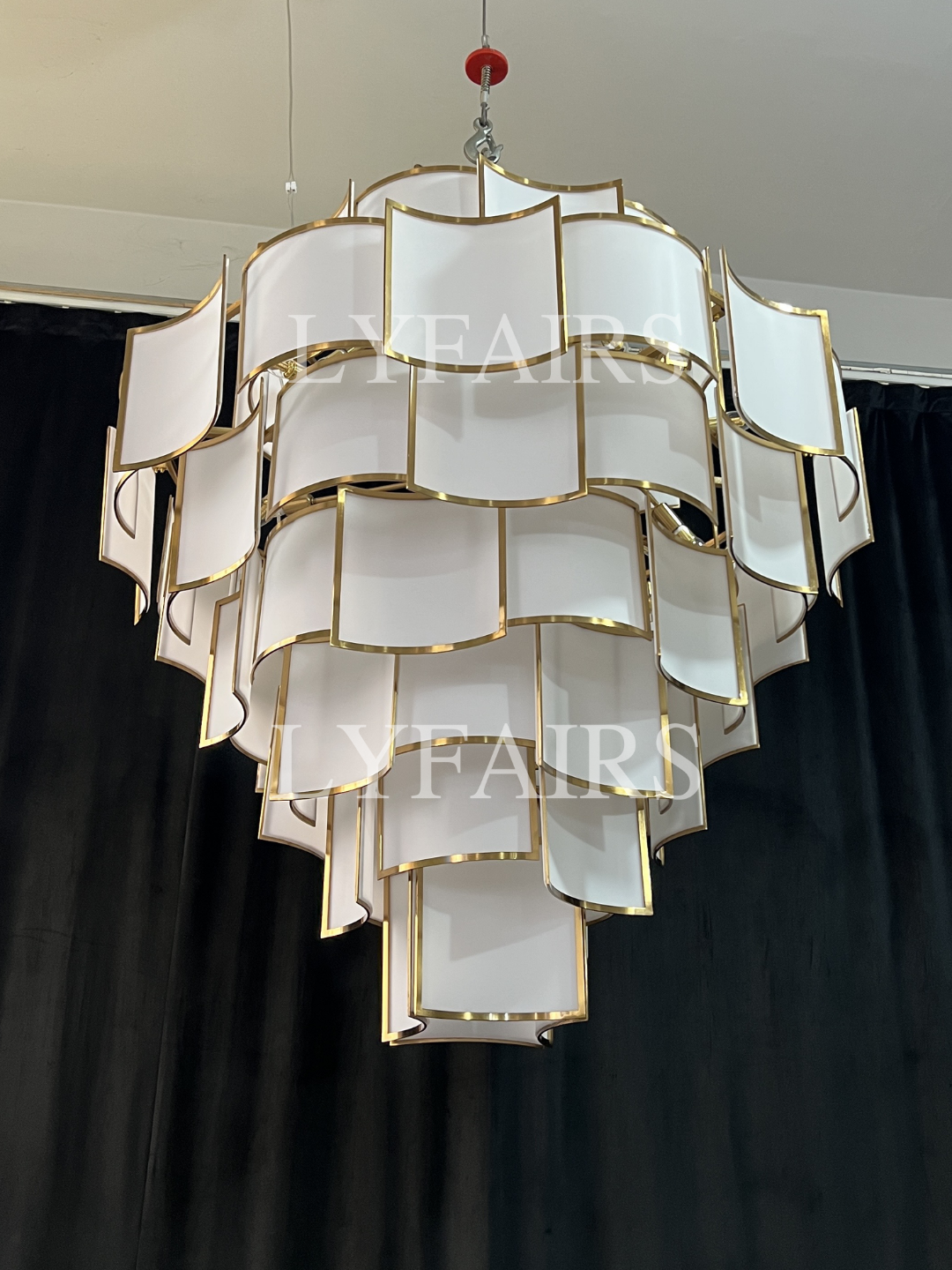 Lampadario moderno in piastrelle acriliche per soffitti alti