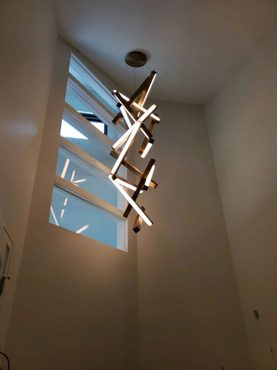 Lampadario geometrico verticale moderno per scale/ingresso/soffitti alti 