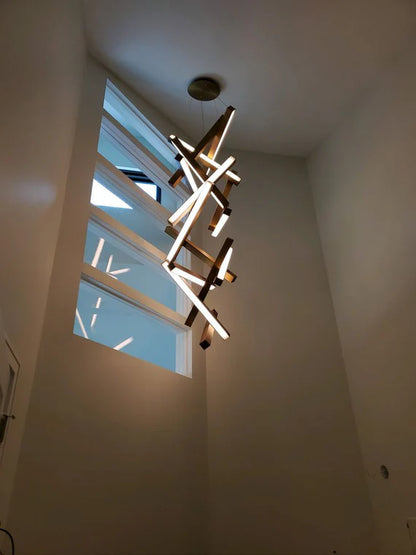 Lampadario geometrico verticale moderno per scale/ingresso/soffitti alti 