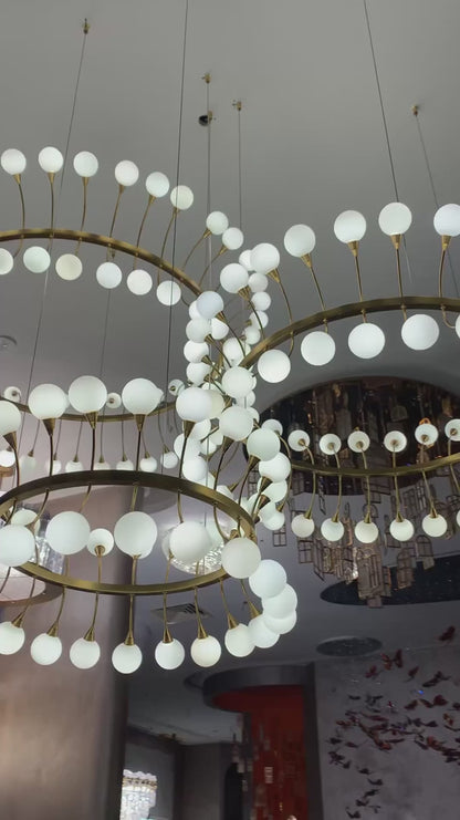 Modern Style Egg Light Fixture in Gold Finish for Living Room/Dining Room/Bedroom