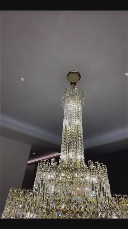 Lampadario di cristallo europeo di lusso in oro di grandi dimensioni a 3 livelli, di media lunghezza, per ingresso/scala/corridoio/ingresso.