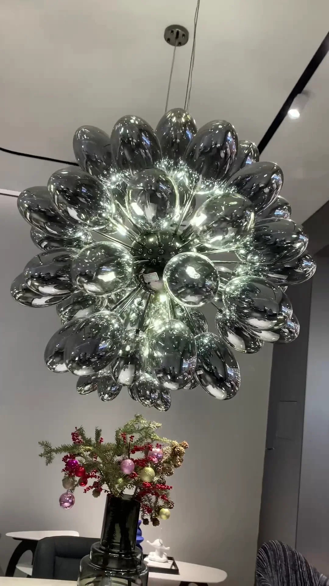 Creative Black Grape Glass Chandelier for Bar/Dining/Living Room/Kitchen Island