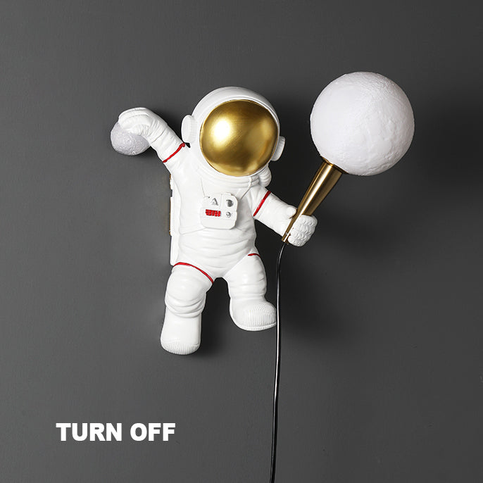 2021 Creative Wall Light The Astronauts Spaceman Wall Sconce For Boy Bedroom