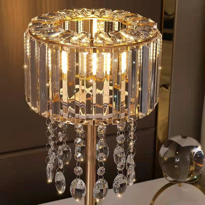 Concise Style Crystal Table Lamp Luxury Gold Bedside Light Modern Furnishing Night Lamp for Decoration