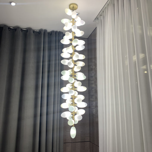 chandelier,chandeliers,pendant,grape,long,extra long,ceiling,glass,aluminum,branch,gold,light luxury,luxury,living room,dining room,stairs,foyer,entrys,hallway